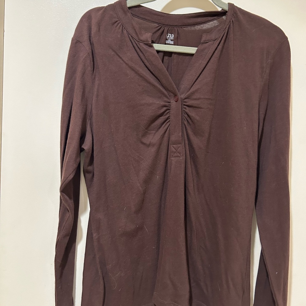 Brown long sleeve  V neck pullover top